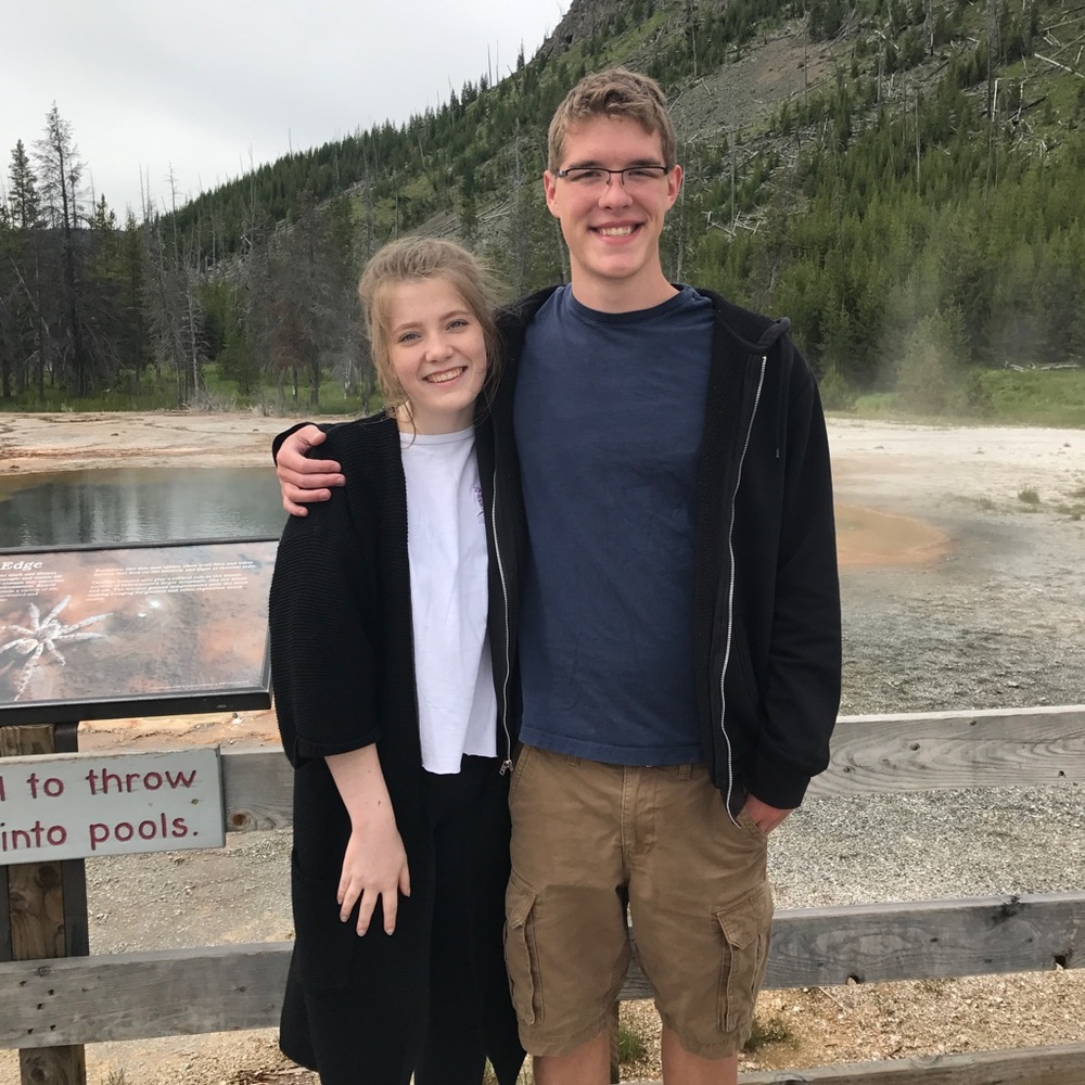 Meet your Posher, Lyss