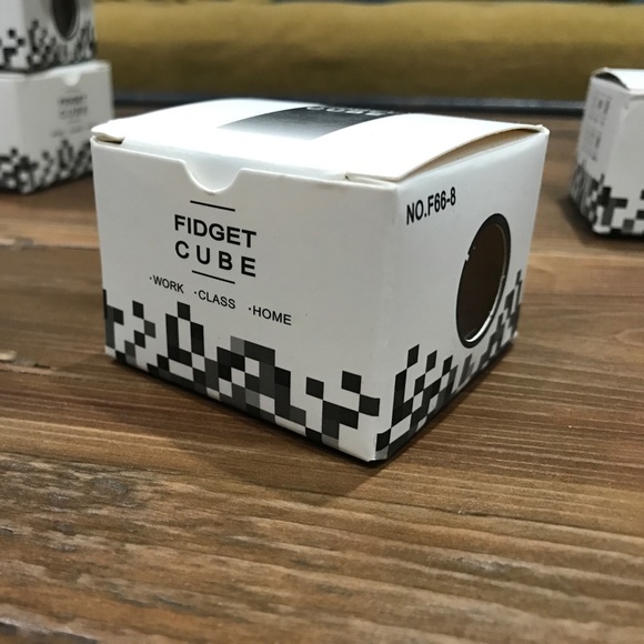 Fidget Cube - Picture 1 of 2