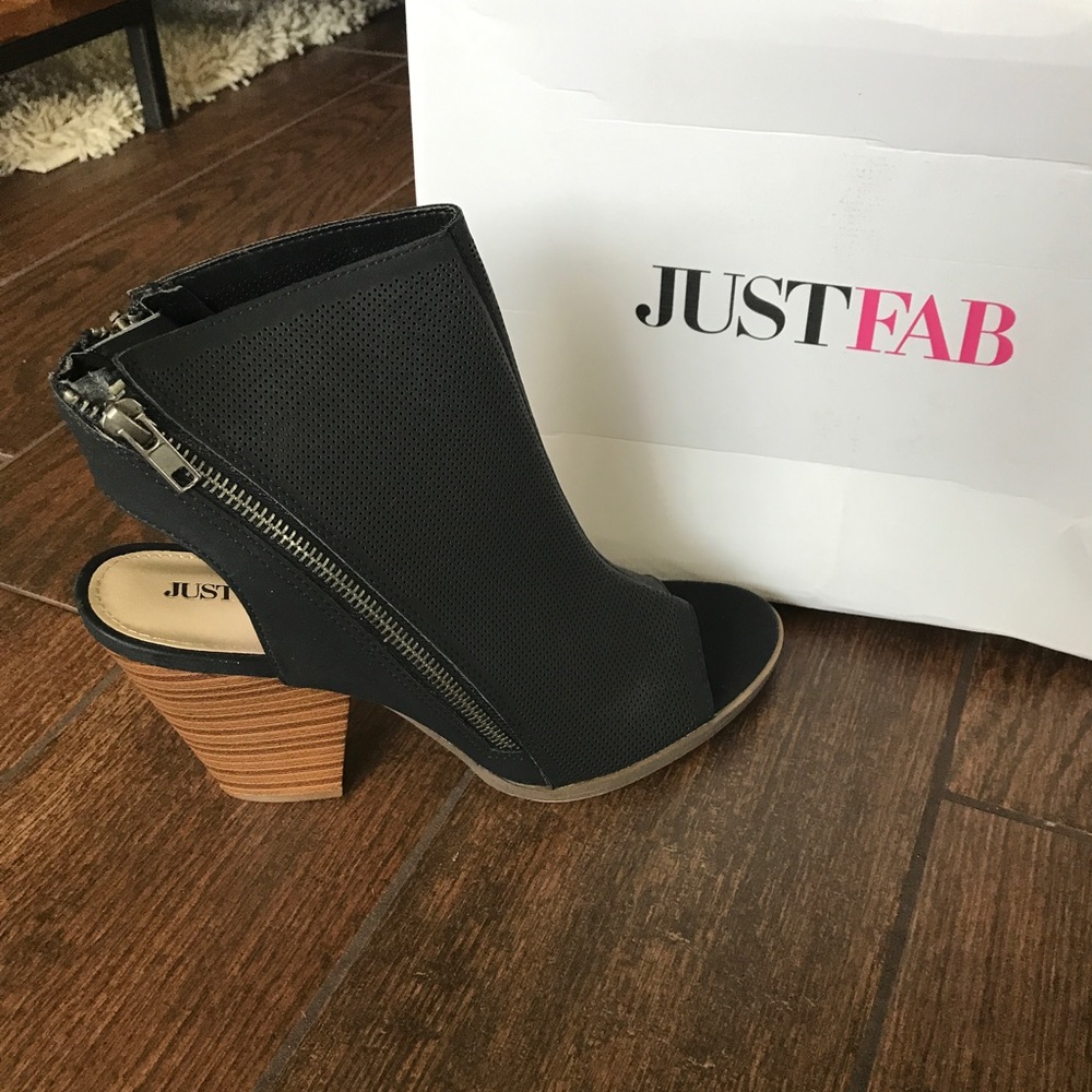 Just Fab black booties