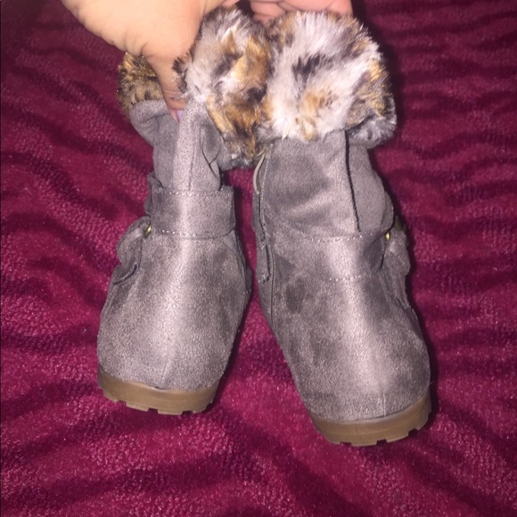 Taupe fold over ankle booties with cheetah trim - Picture 6 of 8