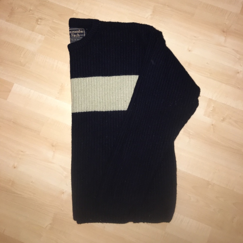 Lambs wool sweater