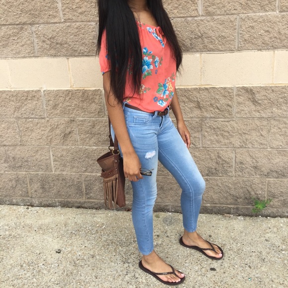 Hollister dressy top. - Picture 3 of 3