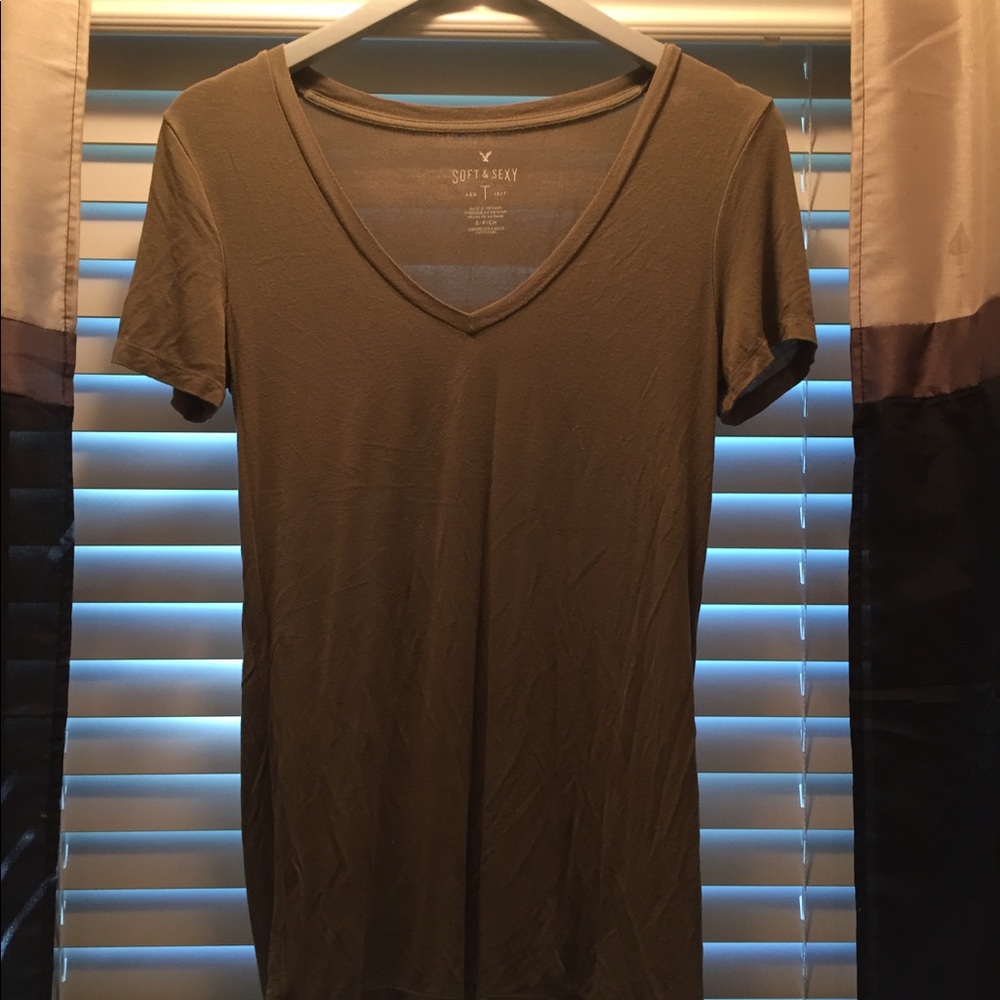 American Eagle V-neck Shirt Olive Green