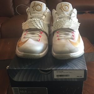 Nike KD Aunt Pearl 7's