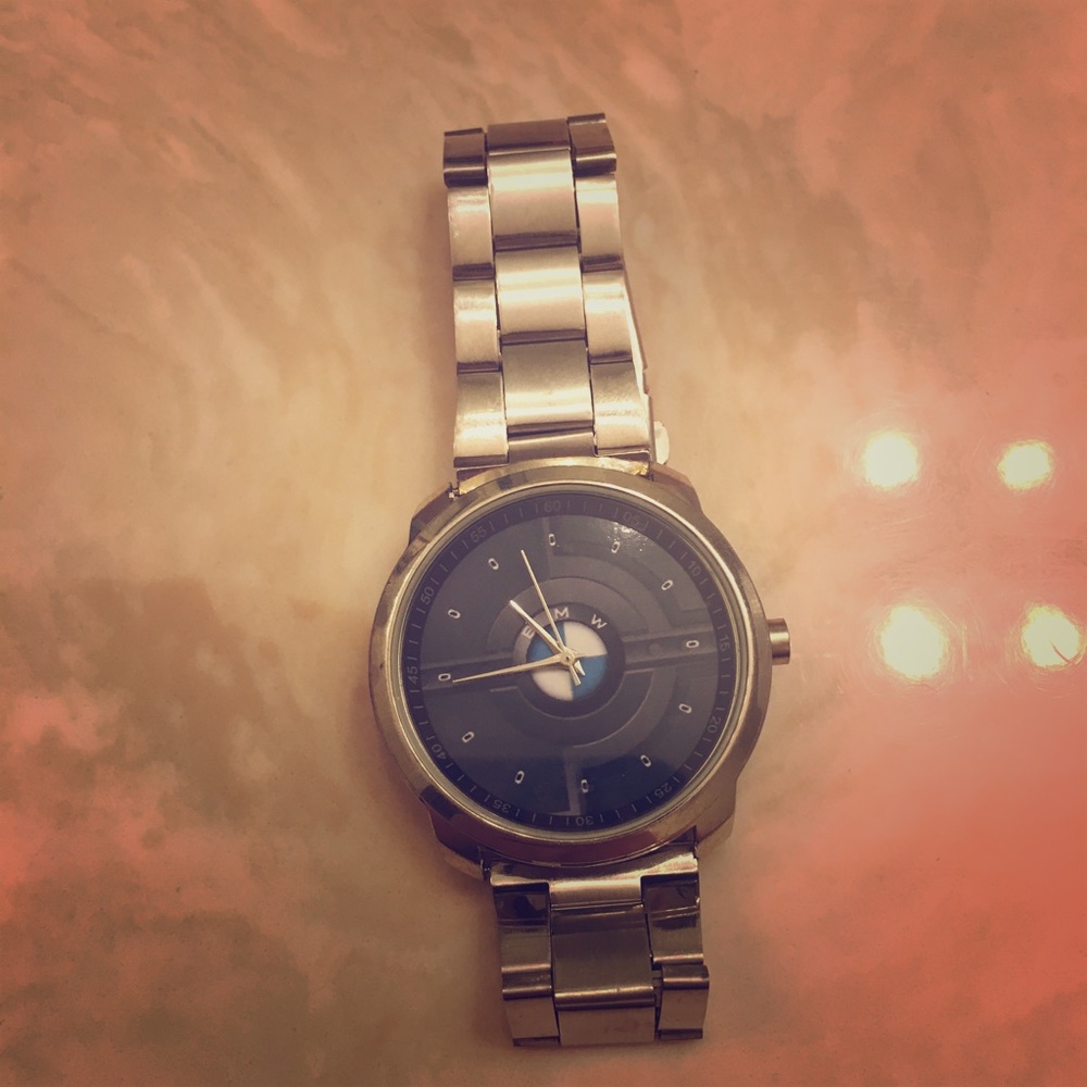 **BMW** OFFICIAL 3-Handed Watch