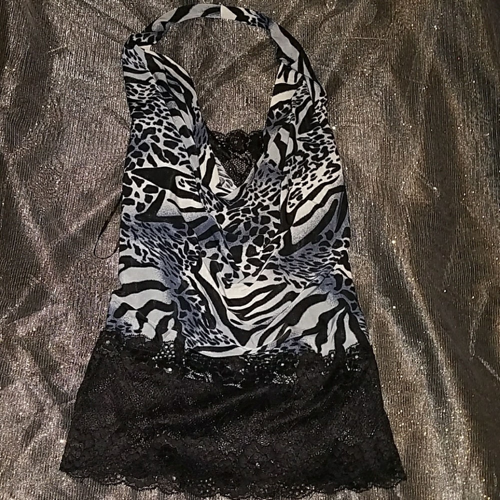 Sexy low-cut draping lace halter