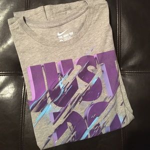 Men's Nike T-shirt