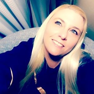 Meet your Posher, Suzanne