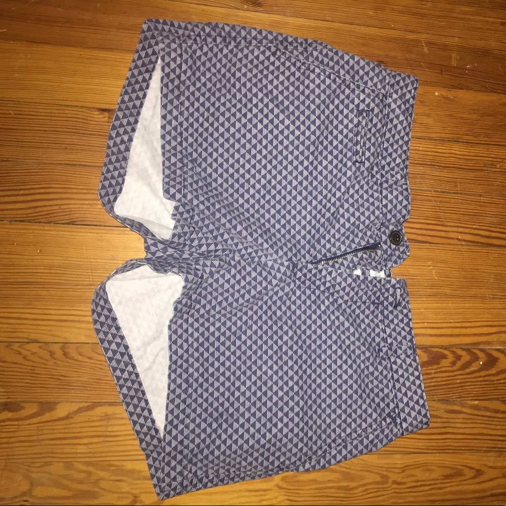 GAP shorts