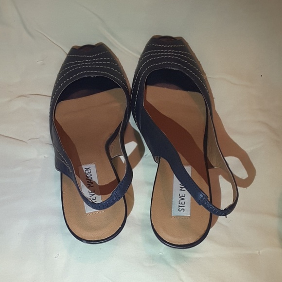 Steve Madden blue heals size 6.5 - Picture 2 of 6
