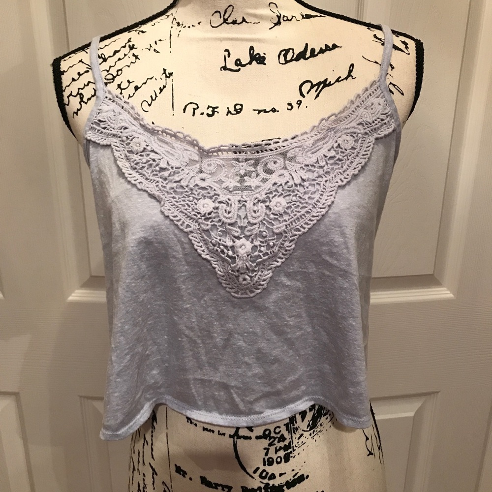 🦋FOREVER 21 Crop Top🦋 - Picture 2 of 7