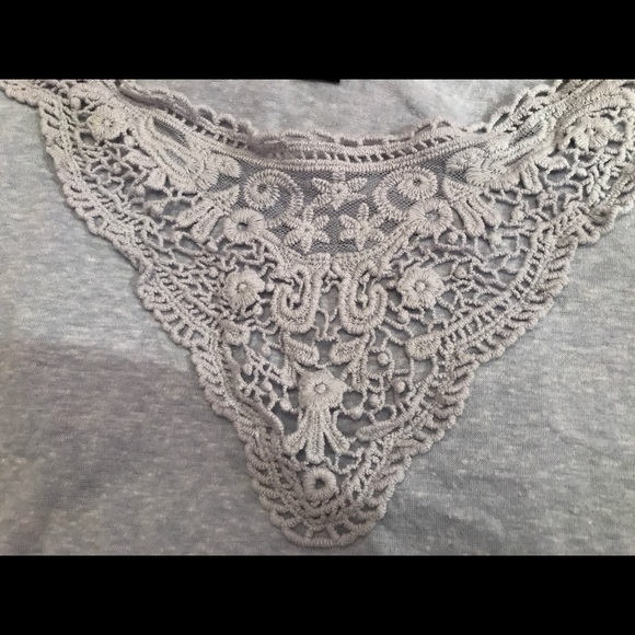 🦋FOREVER 21 Crop Top🦋 - Picture 5 of 7