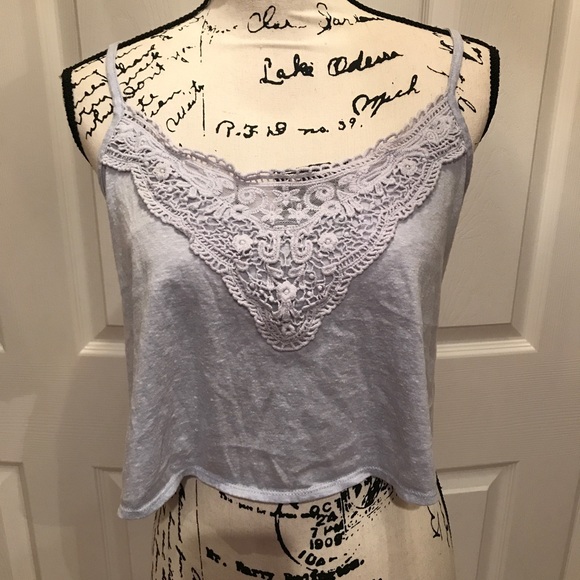 🦋FOREVER 21 Crop Top🦋 - Picture 2 of 7