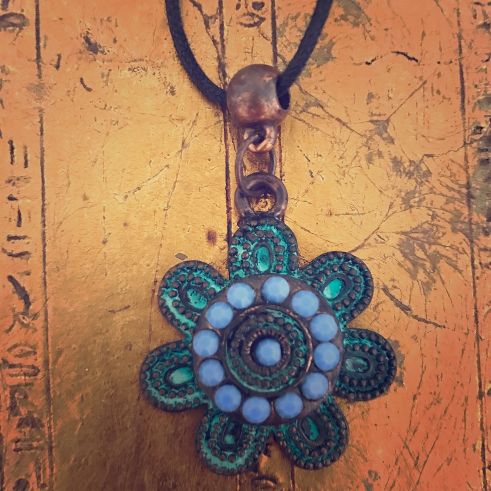 18 inch necklace ❤️ Bundle 3 for $25 ❤️