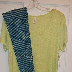 NWT.  LulaRoe OS Leggings & Medium Classic T