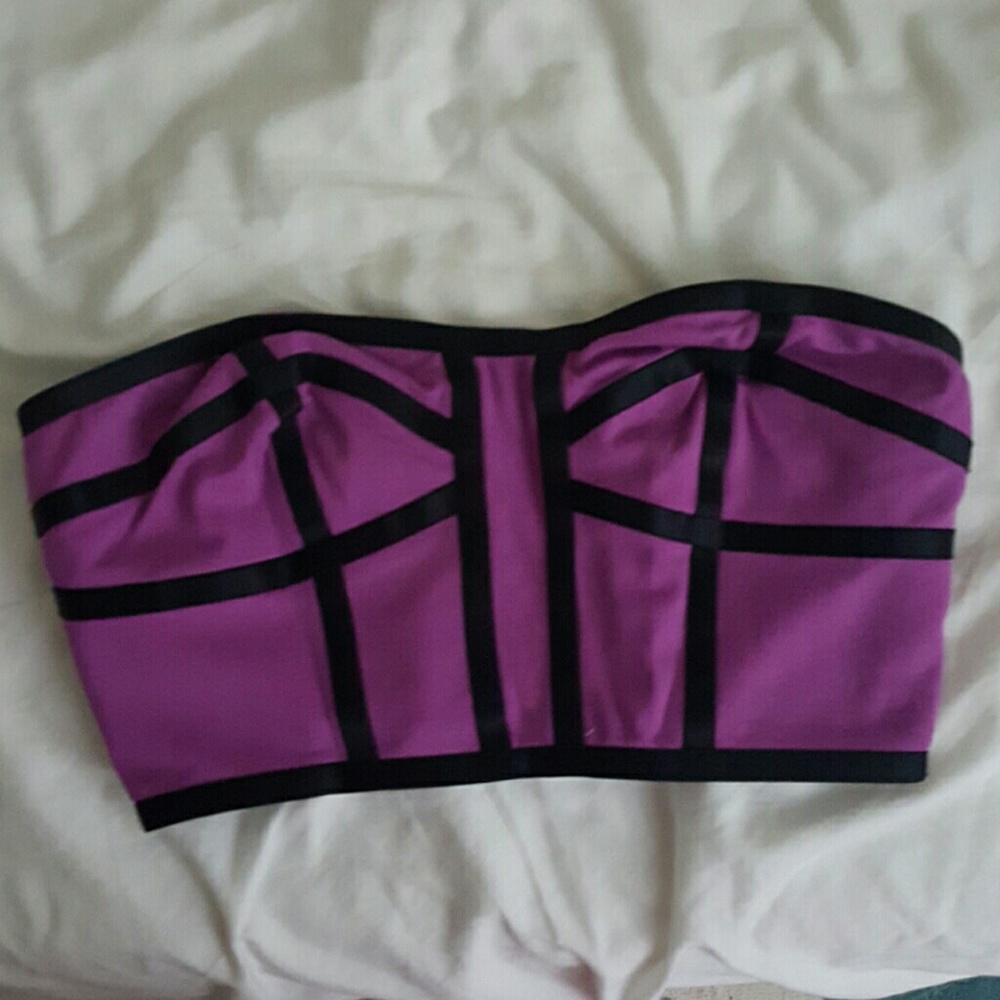 Bebe crop top S