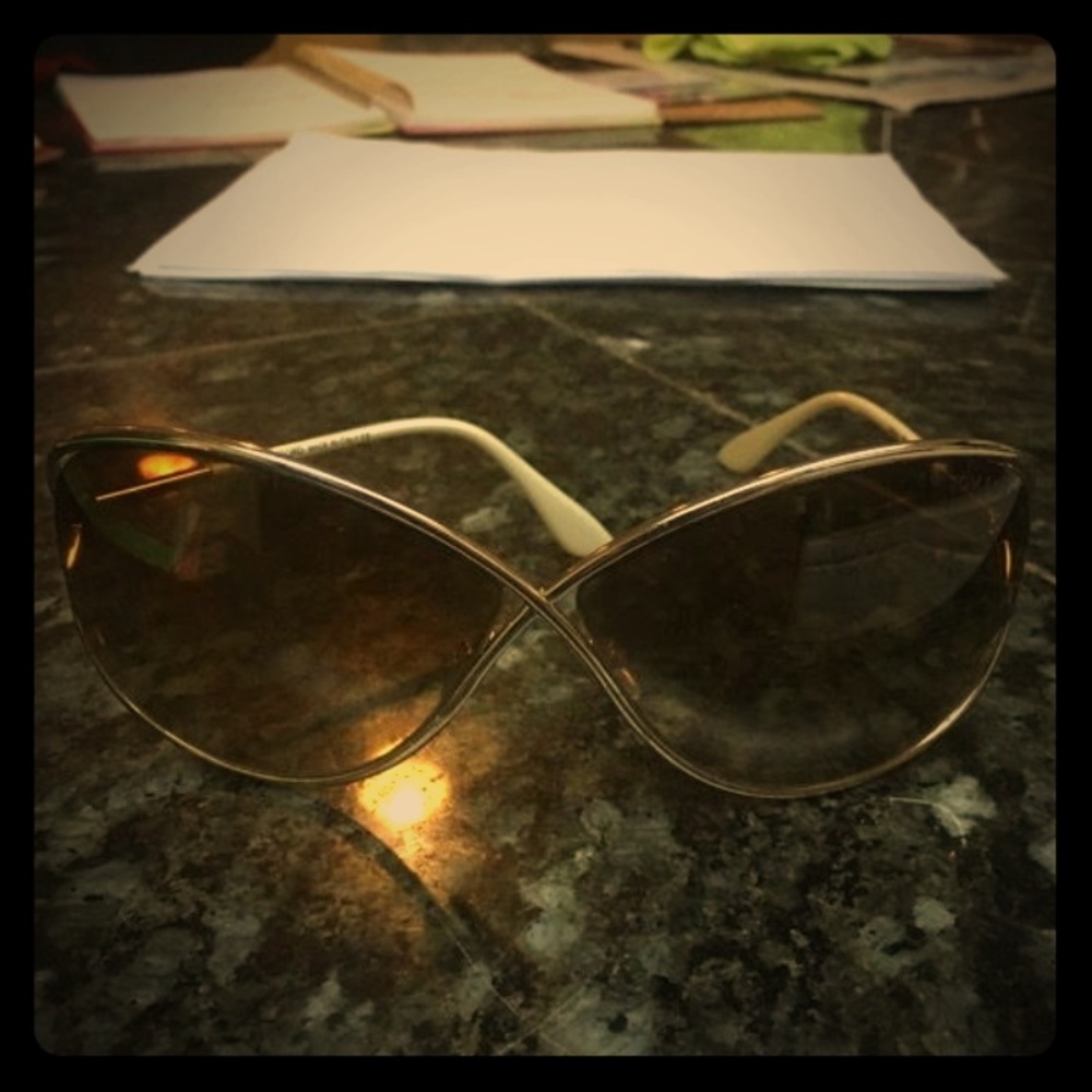 TOM FORD SHADES