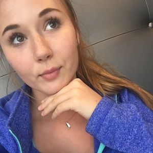 Meet your Posher, Lanae