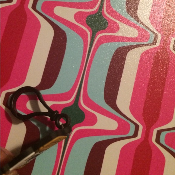 Smore's Keychain! 🍫 - Picture 4 of 7