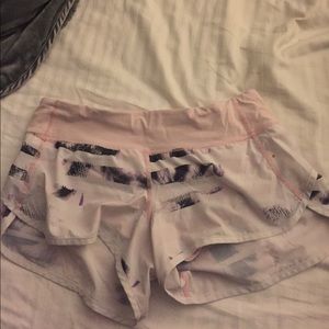 lulu lemon speed shorts