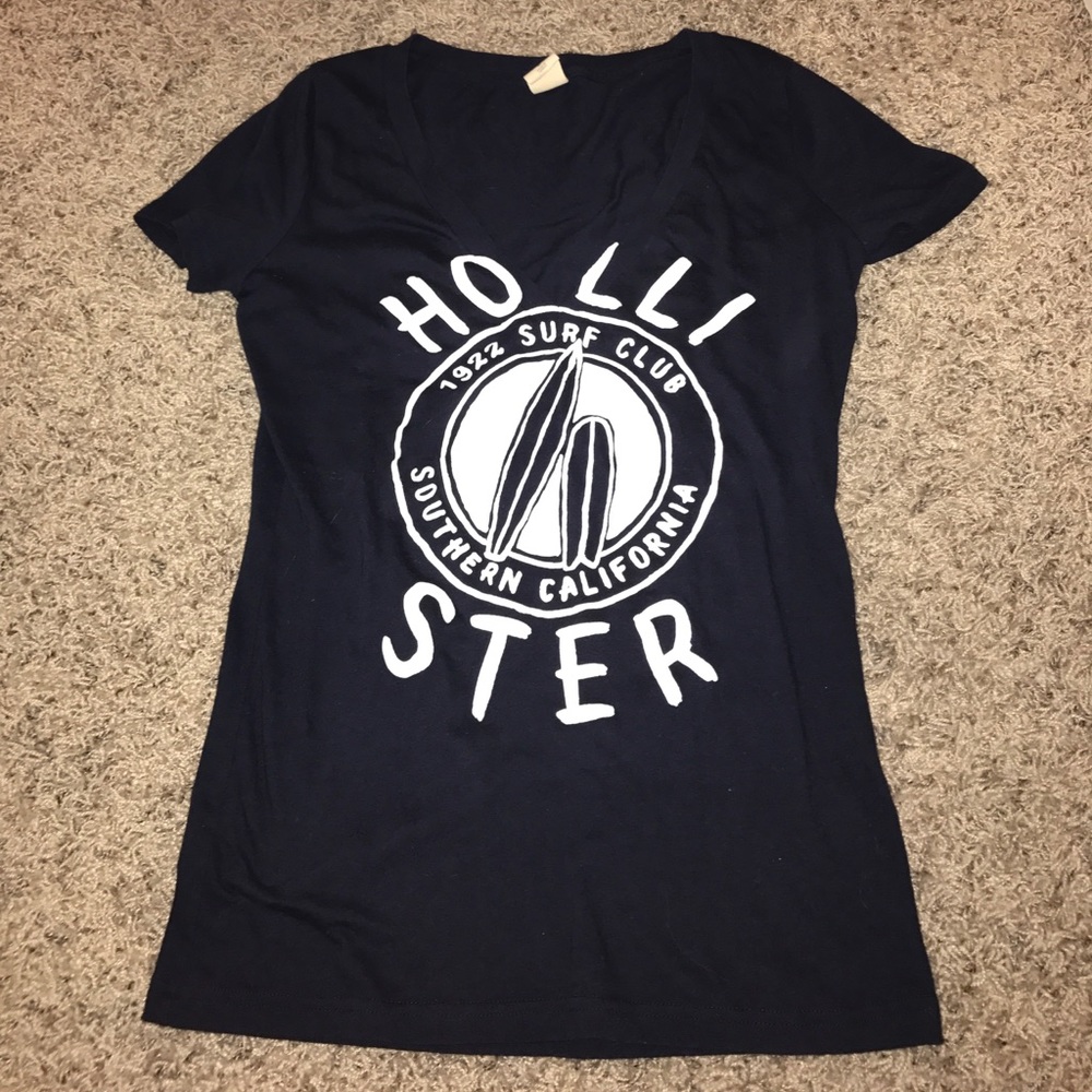 Hollister tee