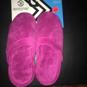 Brand new Isotoner slippers!