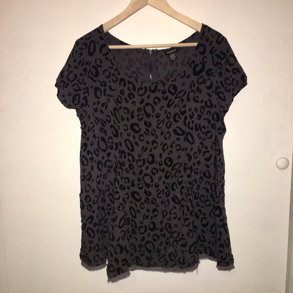 Torrid cheetah print zipper tunic top 💁🏽