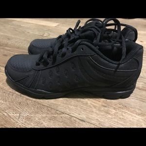 SafeTstep women's shoes