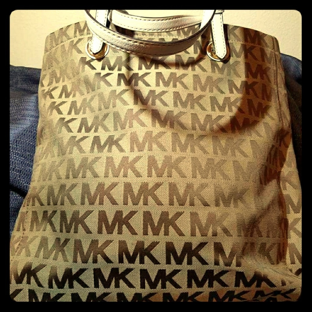Mk tote