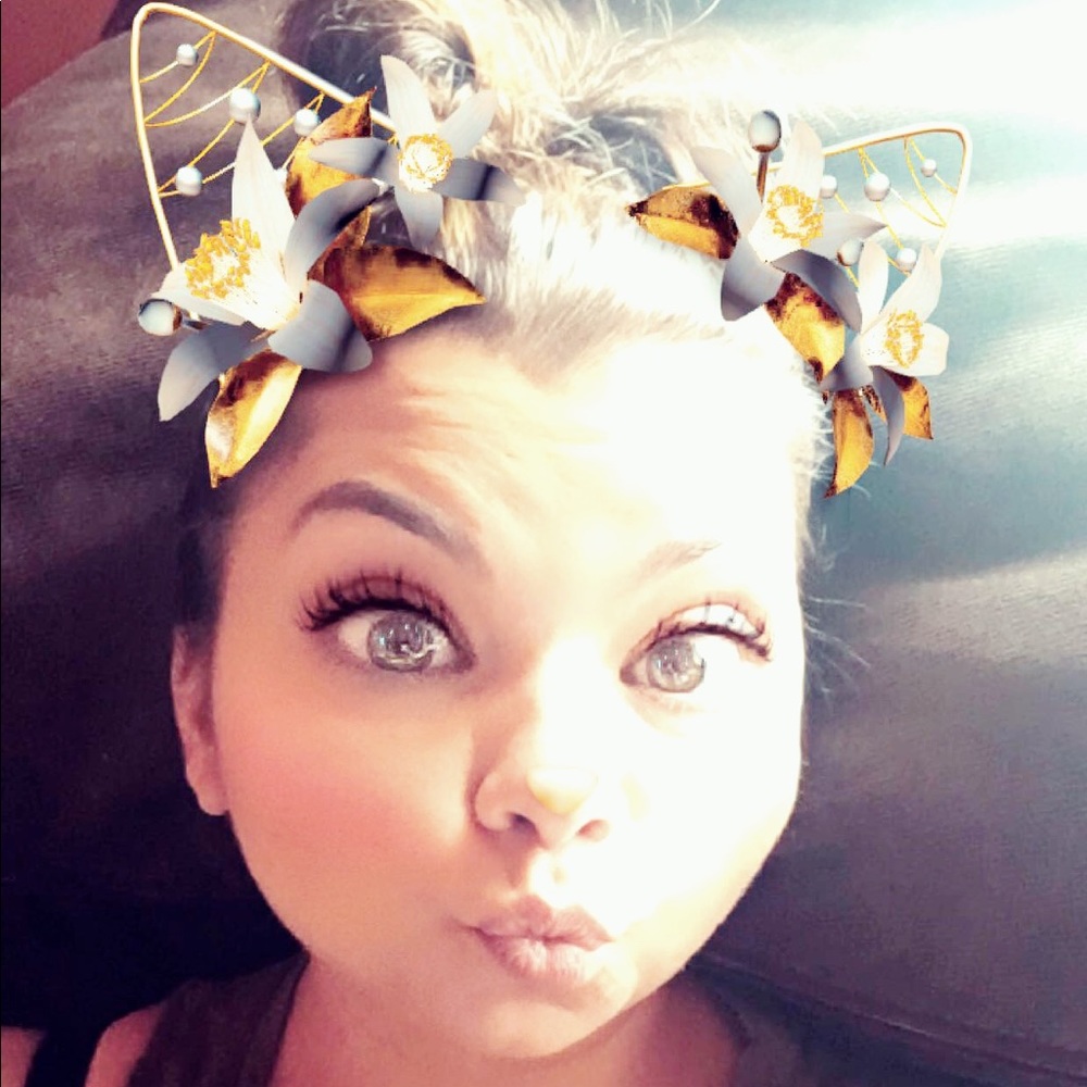 Meet your Posher, Dawn