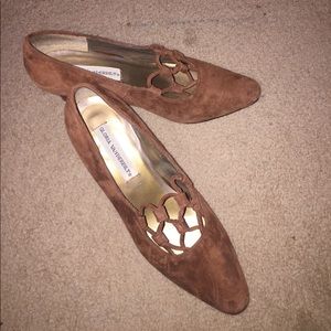 Brown Nubuck Gloria Vanderbilt Heels