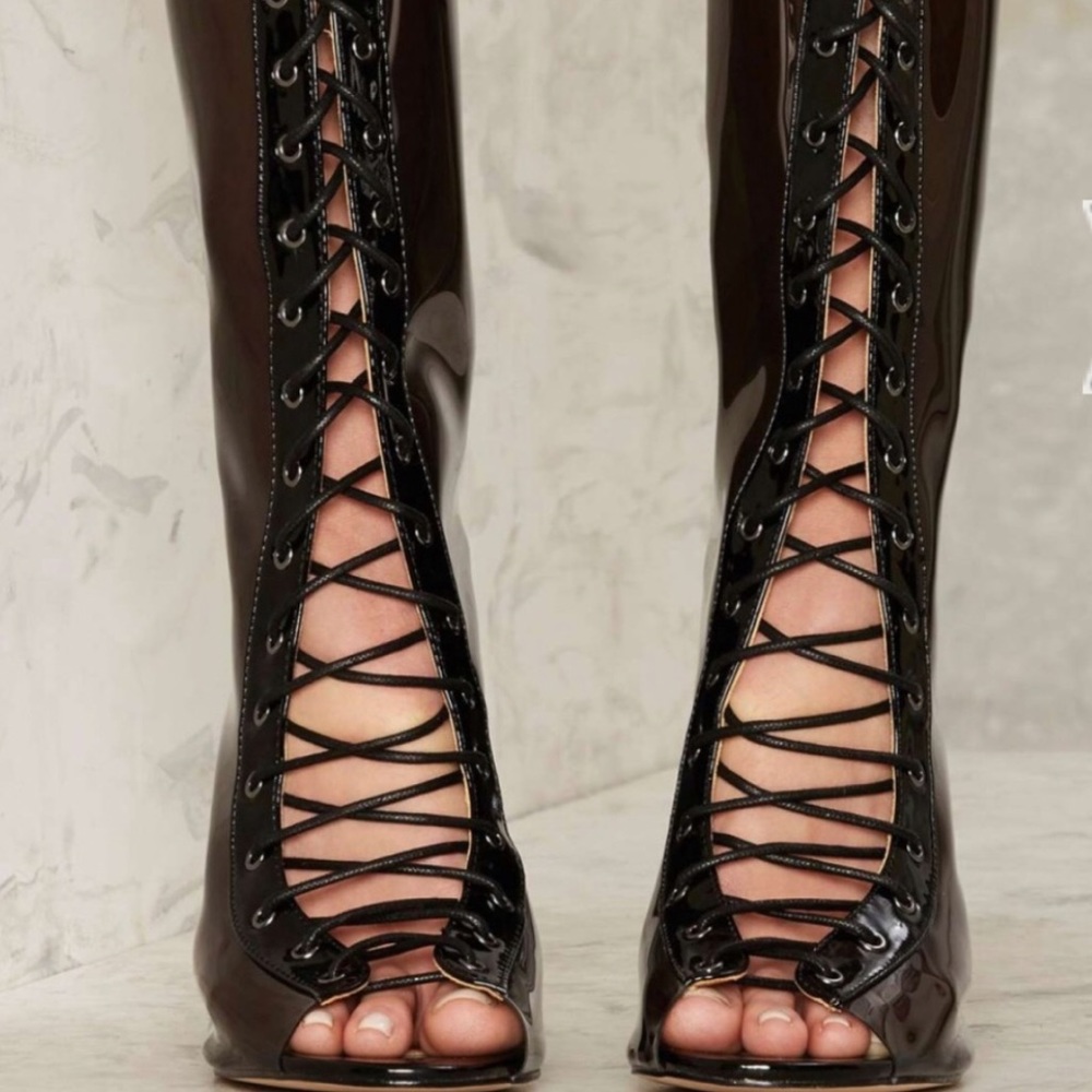 Caps Robbin Black Clear Heels - Picture 2 of 3