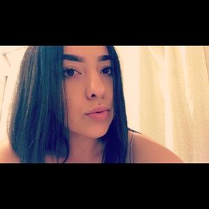 Meet your Posher, Carolina