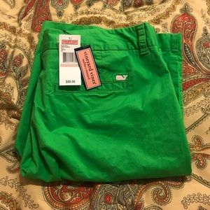 Vineyard Vines Bermuda shorts