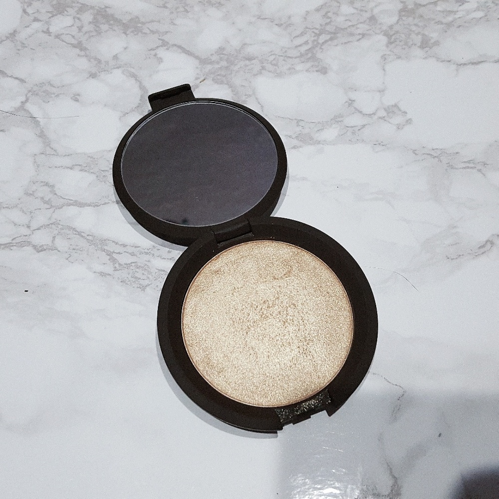 BECCA Opal Shimmering Skin Pressed Highlighter