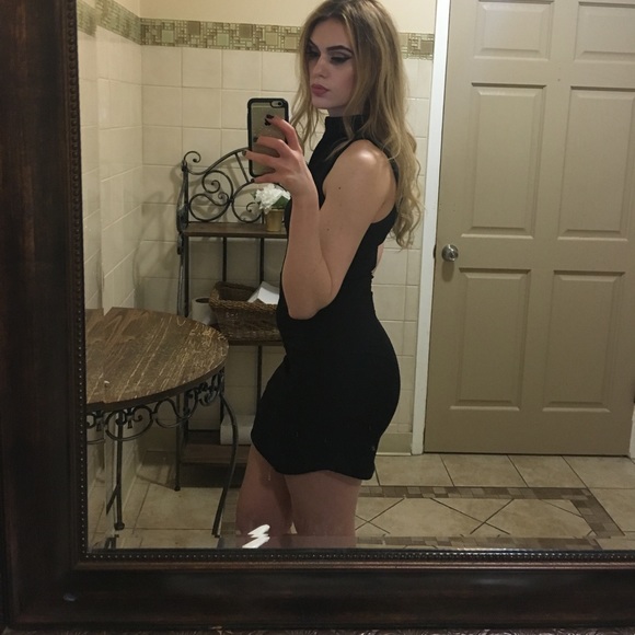 FASHION NOVA Mini black dress - Picture 4 of 4