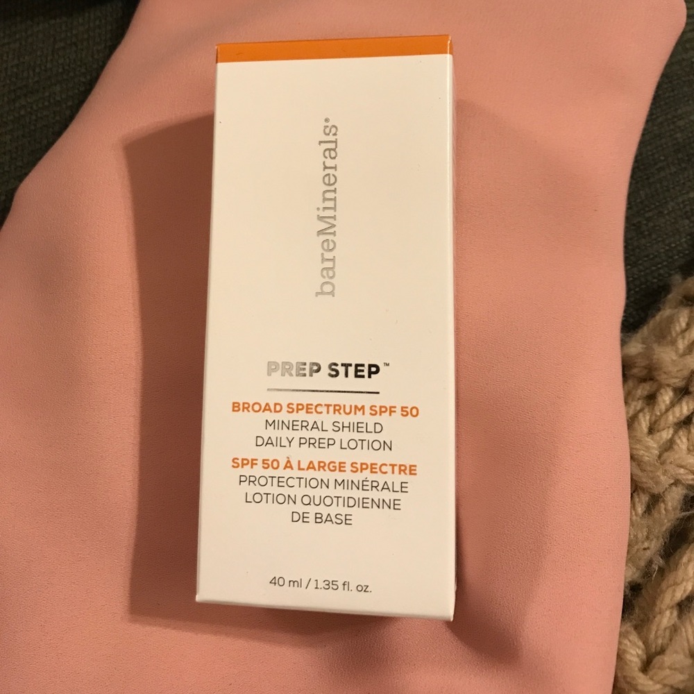 bareMinerals Mineral Shield Broad Spectrum lotion
