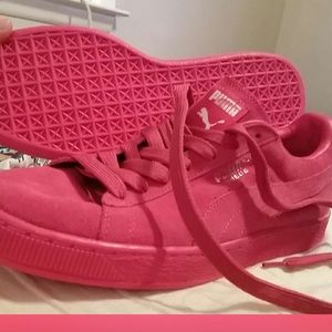 Puma men's suede sneakers