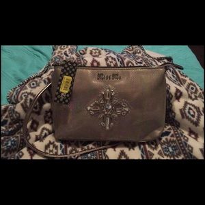 Miss me shoulder purge