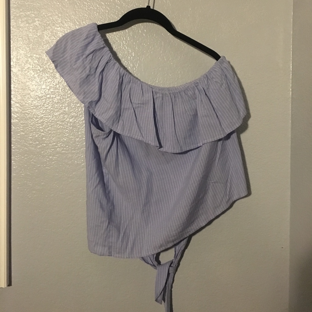 One Shoulder Ruffle Top - Picture 3 of 3