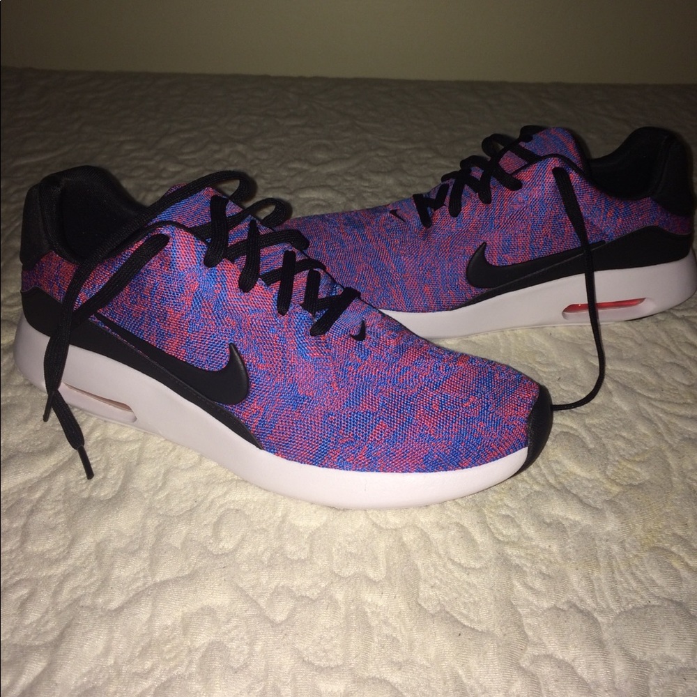 Nike air max modern flynit