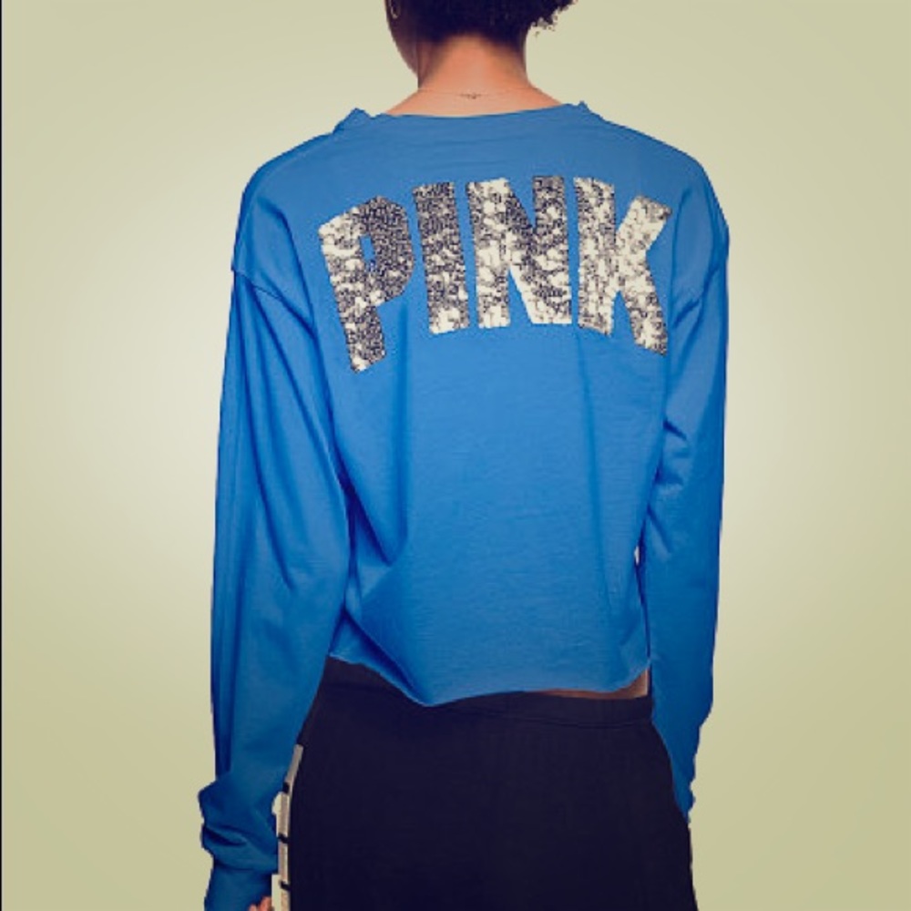 Blue Cropped Long Sleeve Tee 💙💙💙