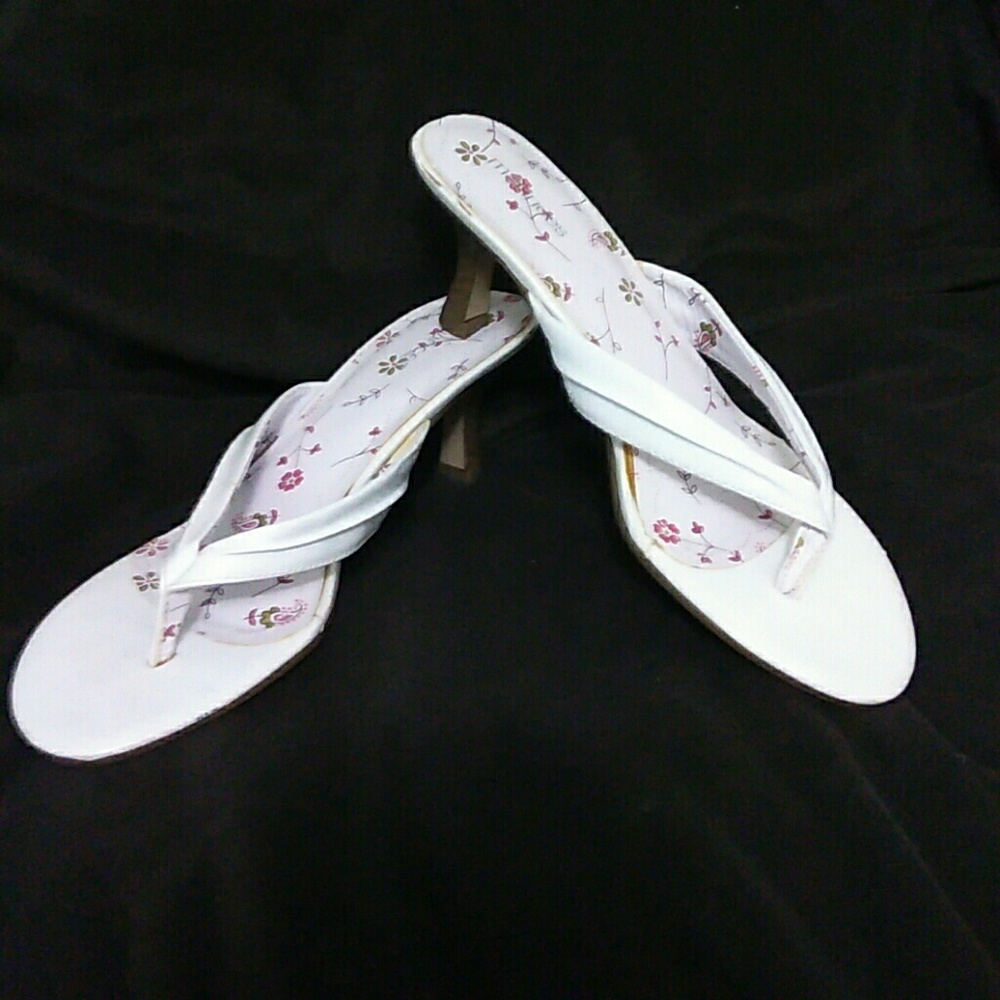 White maurices heeled sandal!!