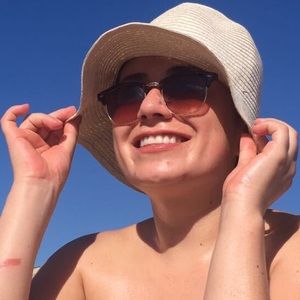 Meet your Posher, Jenn