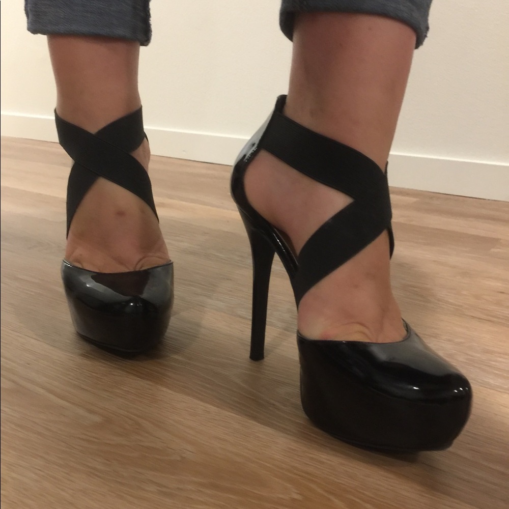 Steve Madden Black Patent Leather Heels