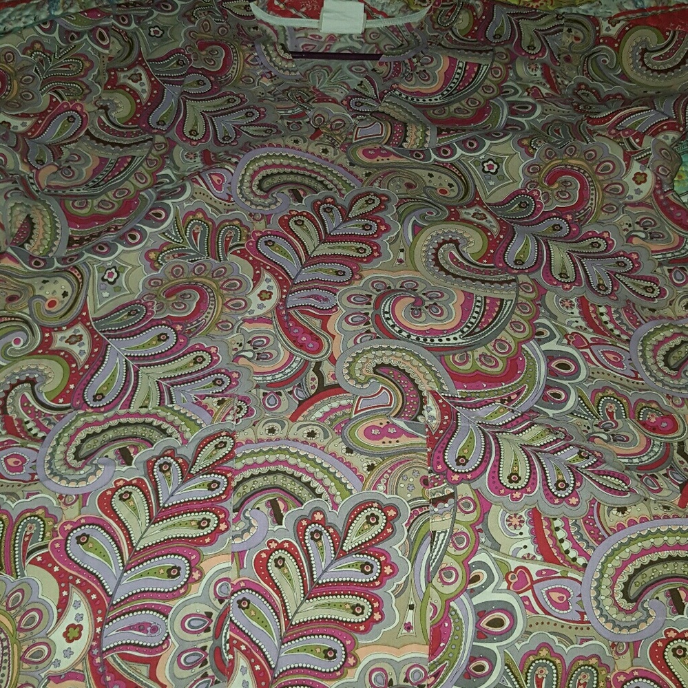 L scrub top
