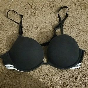 Black victorias secret 34 B bra