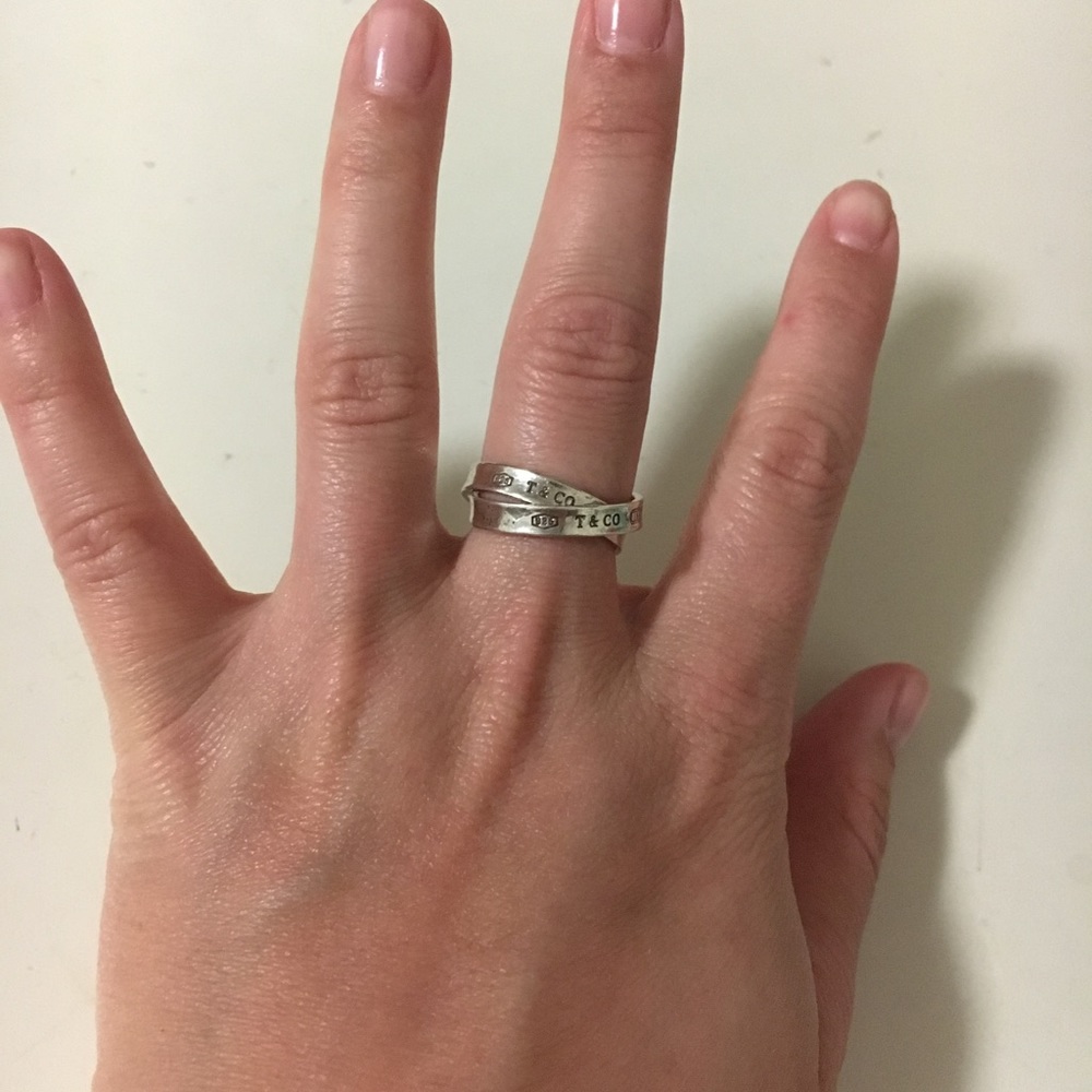 Tiffany & Co. Interlocking Circles Ring - size 7