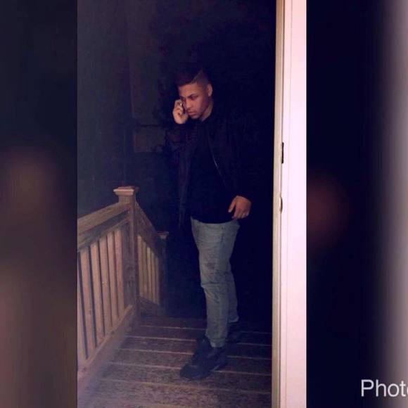 Meet your Posher, Edlyn - Picture 1 of 1