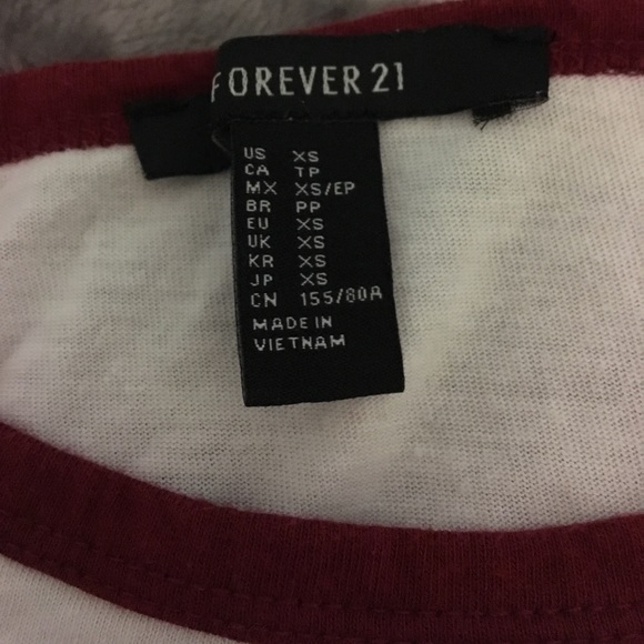 white and maroon tshirt - Picture 2 of 3